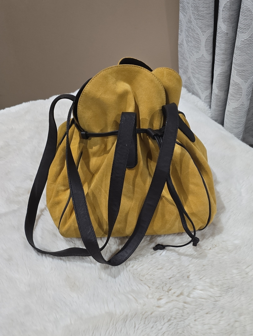 Vera Pelle Leather/Suede Mustard Yellow Drawstring Bucket Bag with Black Straps